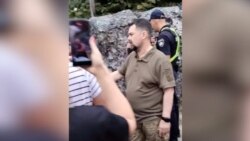 Ucrainenii protestează la un centru de recrutare, pe fondul tensiunilor legate de mobilizare