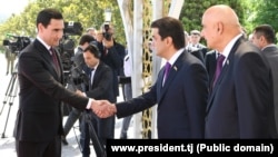 Türkmenistanyň prezidenti Serdar Berdimuhamedow döwlet sapary bilen Täjigistana bardy. 10-njy maý, 2023 ý. 
