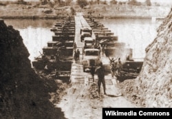 Єгипетські війська форсують Суецький канал, 1973 рік