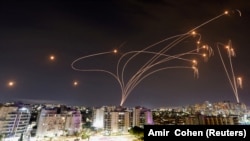 Sistemul Iron Dome interceptează rachete lansate din Gaza. 9 octombrie 2023