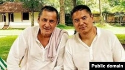 Азим Рой и Камчы Кольбаев. Фото распространено ГКНБ.