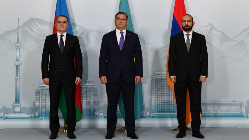 В Алматы проходят переговоры глав МИД Армении и Азербайджана