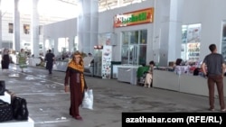 Aşgabadyň bazary. (Arhiw suraty) 