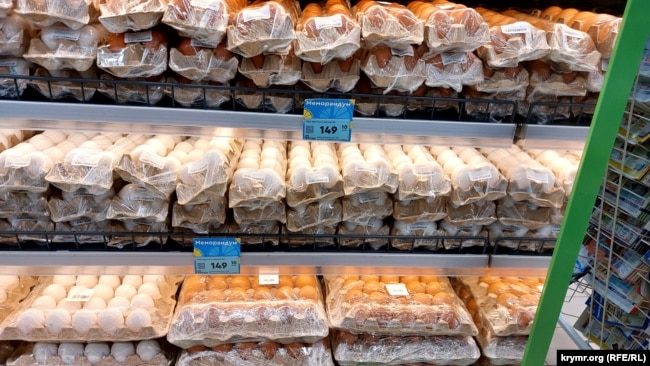 Цены на куриные яйца в продуктовом магазине Керчи, 11 декабря 2023 года