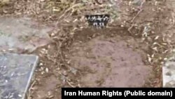 عکسی که سازمان حقوق بشر ایران از محل دفن میلاد زهره‌وند منتشر کرده است