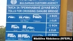 Taxa de pod pentru Podul Prieteniei Giurgiu-Ruse costă 15 lei pe partea română și 4 leva (sau 2 euro) pe partea bulgară.