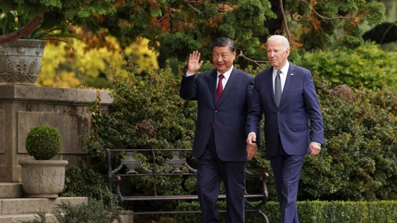Si i Bajden razmenili čestitke za 45. godišnjicu odnosa Kine i SAD