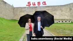 Səfir Mark Libbi və xanımı Şuşada