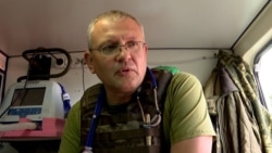 Ukrainian Medics Treating Soldiers Near Bakhmut Say High Morale Is Crucial
