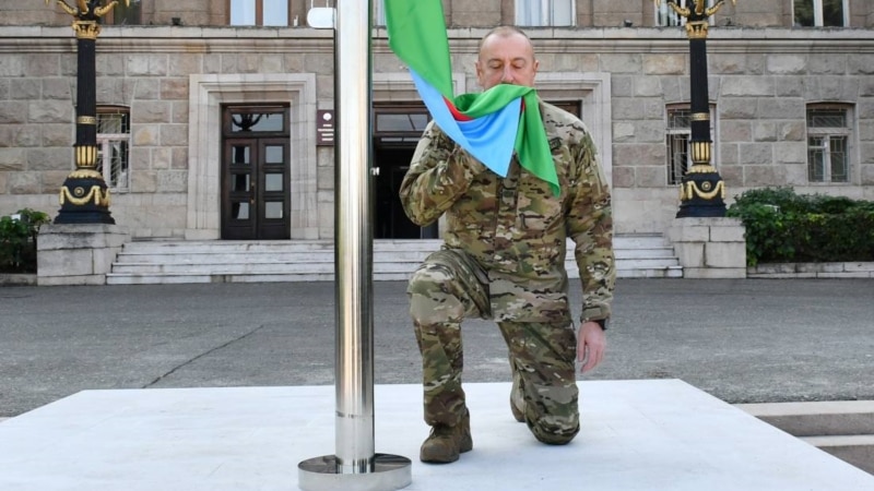 Președintele Azerbaidjanului a înălțat drapelul național în capitala Nagorno-Karabahului