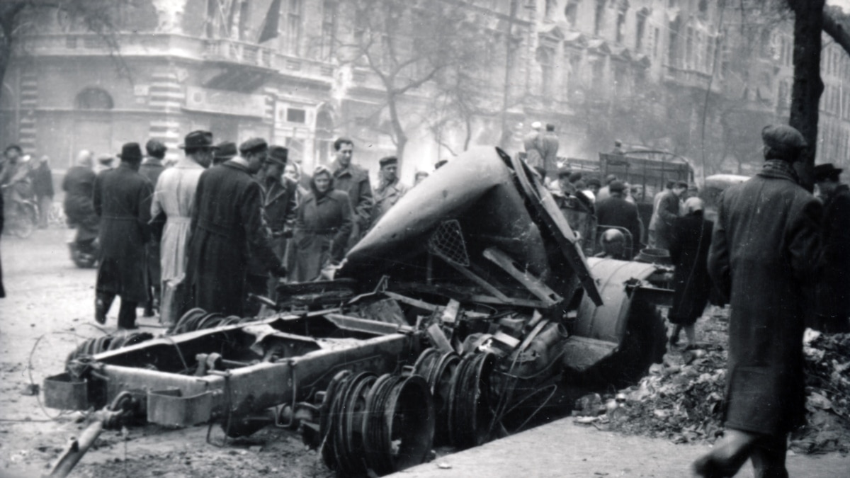 3 perc: Történész 1956-ról: Kényszer nélkül egyetlen birodalom sem fog sohasem visszavonulni