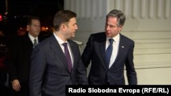 Američki državni sekretar Antony Blinken na sastanku u Skoplju sa ministrom vanjskih poslova Sjeverne Makedonije Bujarom Osmanijem.