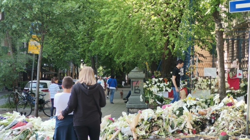 Preminula devojčica, deseta žrtva masovnog ubistva u beogradskoj školi
