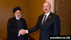 Uzbekistan - Iranian Presiednt Ebrahim Raisi meets his Azerbaijani counterpart Ilham Aliyev, Tashkent, November 9, 2023.