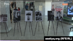 KazNU presented photos of Kemel Toqaev at the classroom opening.