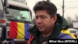 Constantin Dogărescu, protestatar transportator, spune că nu se dorește demisia Guvernului ci doar forțarea lui să adopte măsuri care să stimuleze activitatea fermierilor și a transportatorilor.