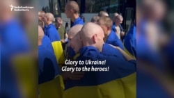 'I Kept Dreaming:' Mariupol Defenders Return To Ukraine On Independence Day