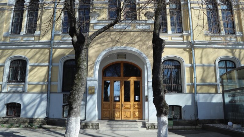 Mitropolia Basarabiei spune că nu va schimba destinația clădirii Bibliotecii Naționale pe care statul vrea să i-o ofere 