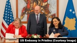 Ceremonia e nënshkrimit të grantit mes USAID-it dhe Kosovës më 21 gusht 2024. 