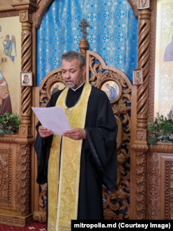 Preotul Andrei Oistric