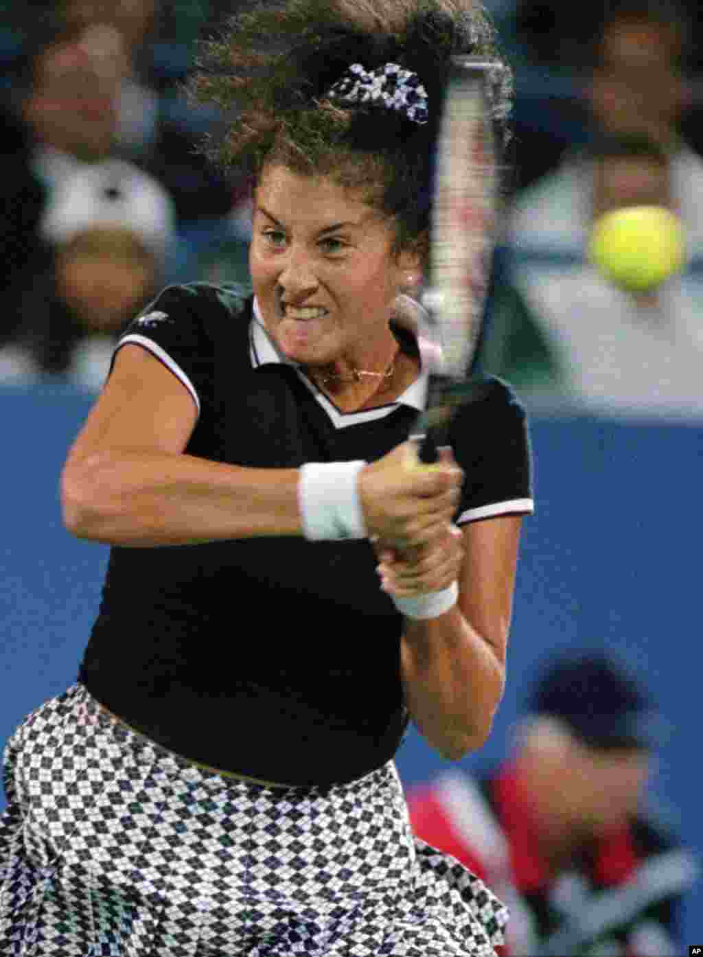 Monika Seleš je u svojoj bogatoj karijeri osvojila 53 turnira i devet naslova na Grand Slamovima. Tri puta osvojila je Roland Garros, četiri puta Australian Open i dva puta bila najbolja na US Openu. Jedini Grand Slam koji nije osvojila je Wimbledon.
