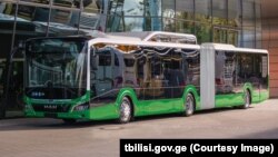 18-მეტრიანი ავტობუსი, რომელიც თბილისში ივლის