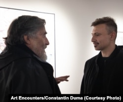 Adrian Ghenie și fostul său profesor, Ioan Sbârciu, de la Universitatea de Arte și Design din Cluj