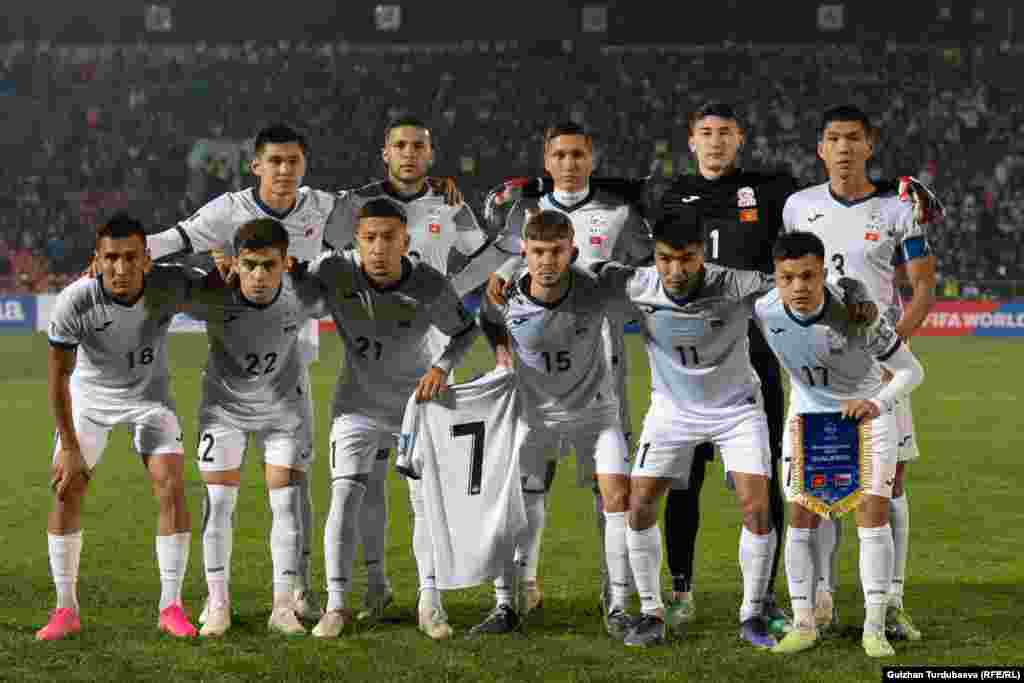Кыргызстандын футбол боюнча улуттук курама командасы өз тарыхында Оман менен төрт ирет беттешип, акыркы оюнда жеңишке жетти. Буга чейинки үч беттеште жеңилген эле.&nbsp;