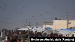 Humanitarna pomoć stiže vazdušnim putem u Gazu, 27. februar 2024.