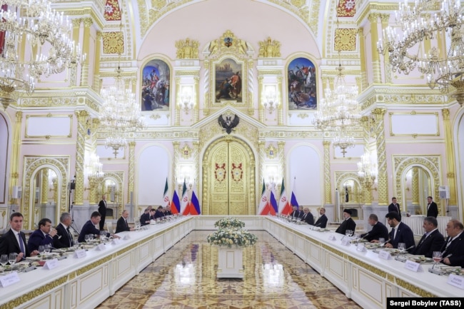 Встреча президента РФ Владимира Путина и президента Ирана Ибрахима Раиси в Кремле. 7 декабря 2023 года