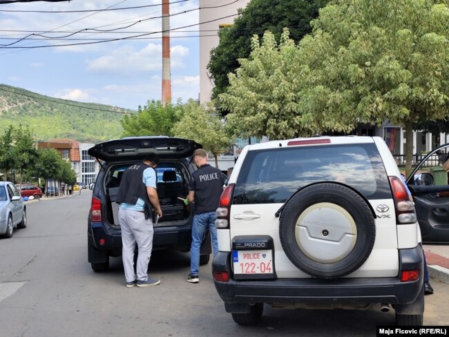 Policia e Kosovës gjatë aksionit në Zveçan.