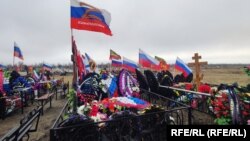 Новое кладбище на окраине Саратова, РФ, 2023 год