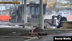 Кўприкдаги портлашдан кейинги ҳолат.