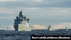 Svéd és dán hadihajók egy hadgyakorlaton a Balti-tengeren 2014. augusztus 31-én