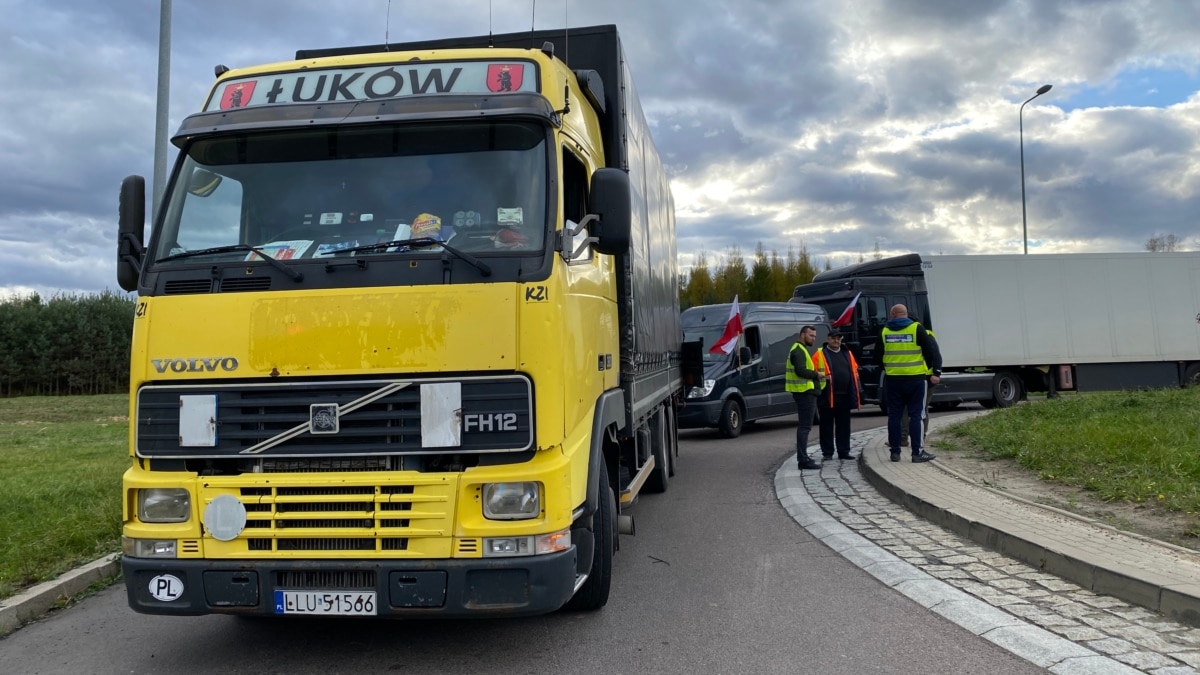 ДПСУ підтвердила припинення блокади одного з пунктів пропуску на кордоні з Польщею