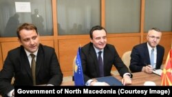 Македонија - Премиерот на Косово Албин Курти на маргините на Економскиот форум во Скопје се сретна со премиеро на Северна Македонија, Димитар Ковачевски, 01 март 2023