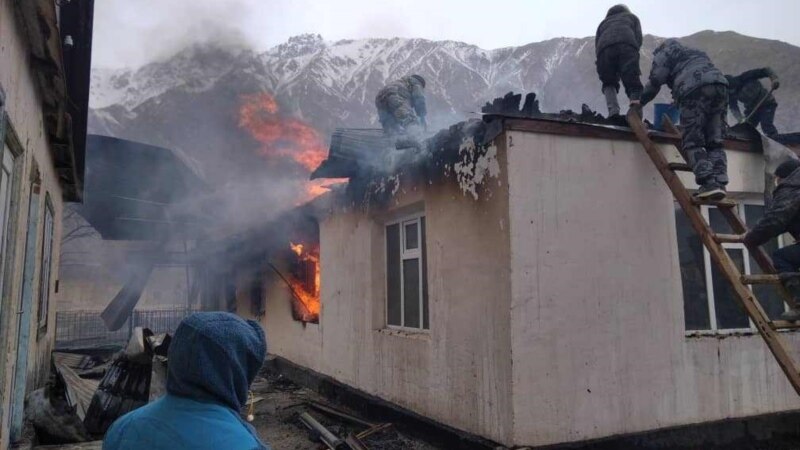 В селе Энилчек в Иссык-Кульской области сгорела школа 