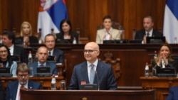 Mandatar za sastav nove Vlade Srbije Miloš Vučević tokom predstavljanja ekspozea u parlamentu, 1. maj 2024. 
