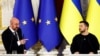 Президент Украины Владимир Зеленский (справа) и президент Европейского совета Шарль Мишель. Киев, 21 ноября 2023 года