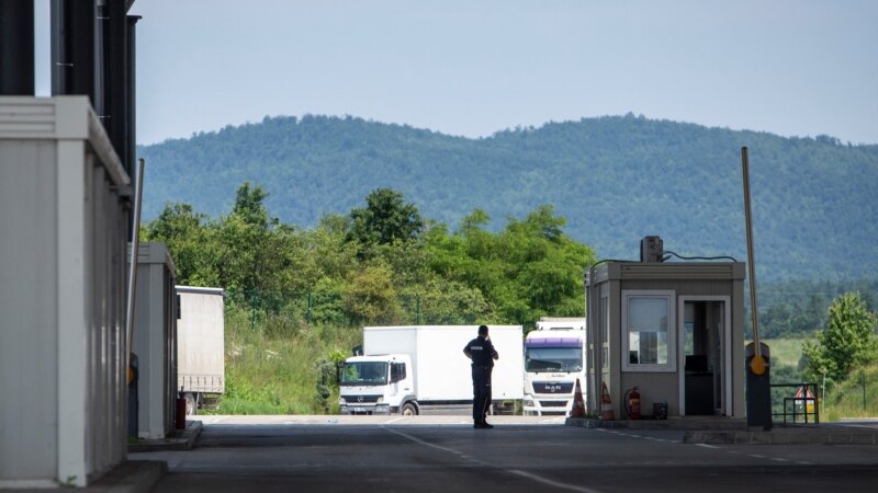 Serbia arreston një person në Merdare nën dyshimin për "krime lufte" në Podujevë