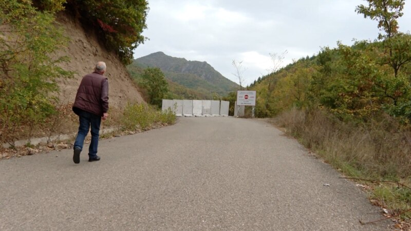 Zid između Srbije i Kosova razdvaja Stanimira od imanja
