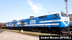Tren marfar trecând prin gara Căinari, Căușeni (arhivă)