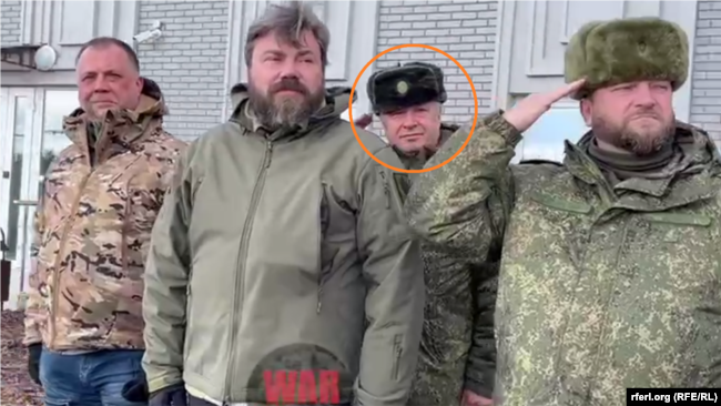 Portreti i gjenerallejtënant Vladimir Alekseyev, zëvendësshef i GRU-së, është qarkuar në këtë fotografi.