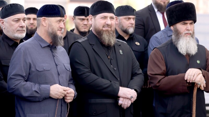Ритуальные «шоу» на грани язычества. Реликвии мусульман на службе Кадырова