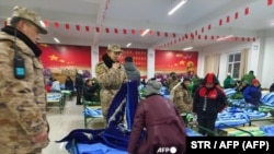 Çinin Aksu prefekturasında zəlzələdən zərər çəknlərin sığınacağı 
