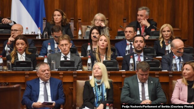 Kandidati za ministre u Vladi Srbije na sednici parlamenta, 1. maj 2024.
