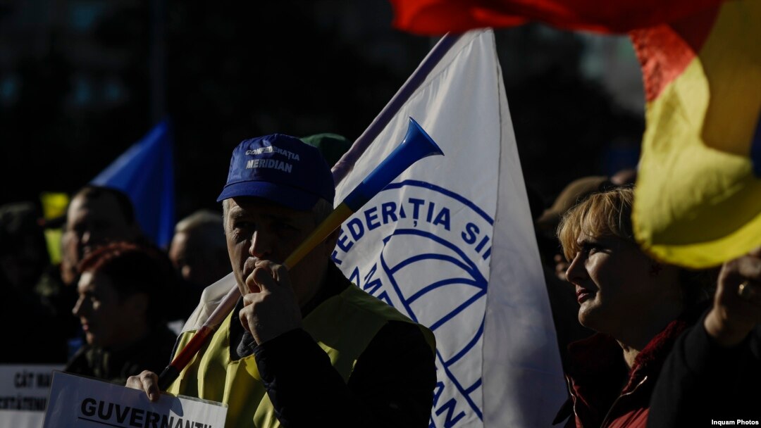 Angajați și sindicaliști din toată țara au protestat față de salariile mici și prevederi din legea pensiilor. 
