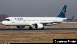 Борт авиакомпании Air Astana в аэропорту Алматы. Фото с сайта jetphotos.com