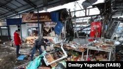 Руйнування через обстріл ринку в мікрорайоні Текстильник
