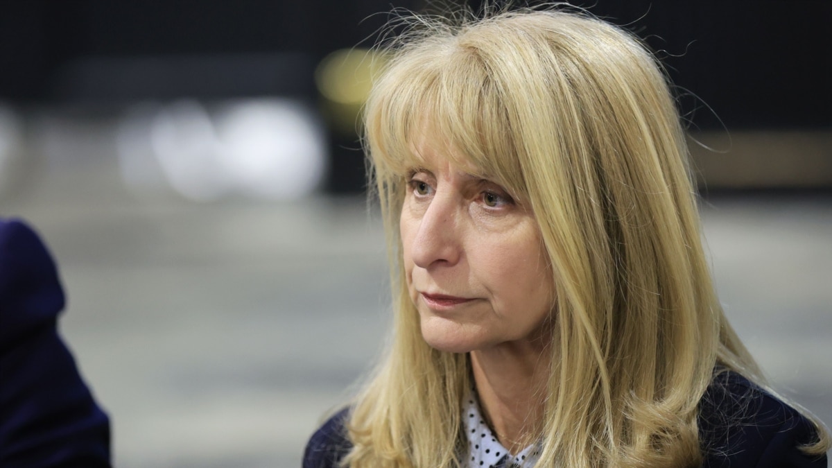 България ще има нов служебен премиер. Номинираната за поста от